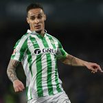 Antony bất đắc dĩ phải ra sân thi đấu