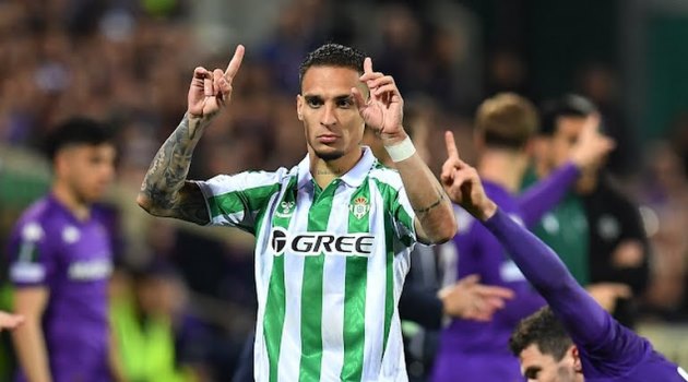 Antony lập siêu phẩm và kiến tạo, Betis thách thức Chelsea ở chung kết Conference League