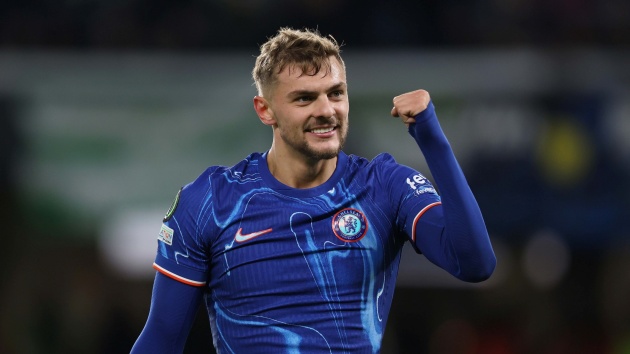 Đồng đội ở Chelsea ngả mũ trước Marc Guiu