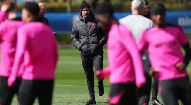 Enzo Maresca gửi thông điệp đến NHM trước trận Legia Warsaw