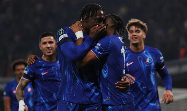 Sức mạnh hủy diệt giúp Chelsea vùi dập Noah