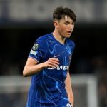 Thần đồng 16 tuổi lập kỷ lục trong màu áo Chelsea