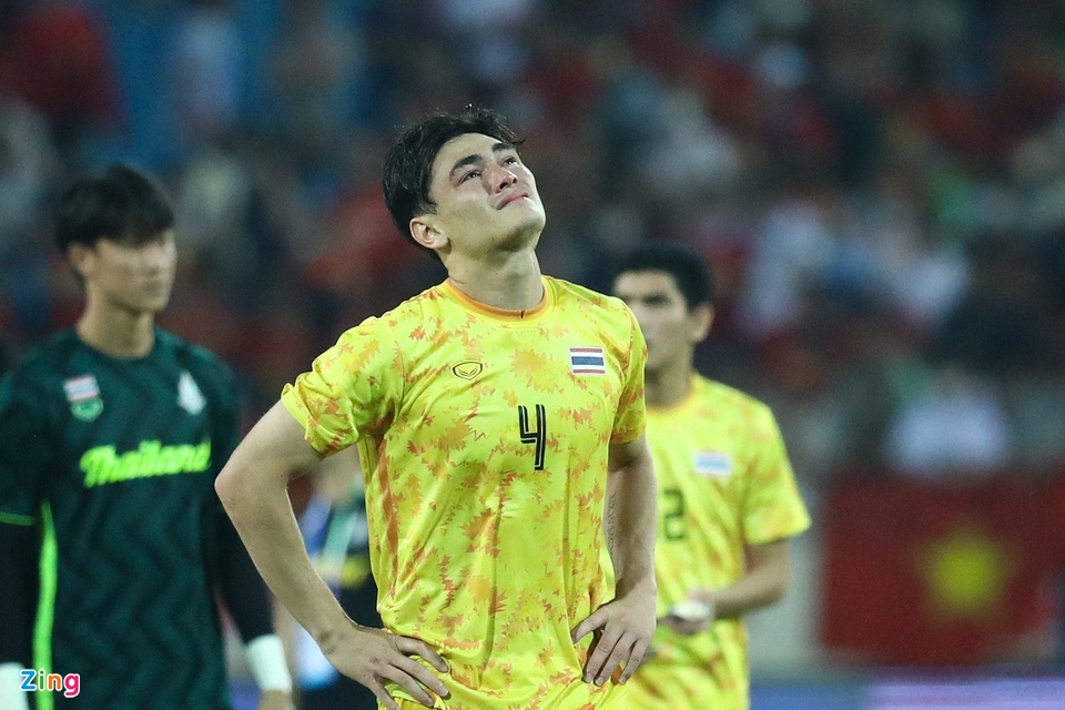 Trung vệ gốc Đan Mạch giã từ tuyển Thái Lan sau SEA Games 32