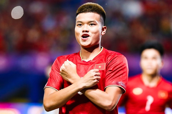 Văn Tùng ghi bàn nhiều nhất SEA Games 32