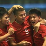 2 quyết định đúng và 2 sai lầm của HLV Troussier ở trận thắng U22 Lào