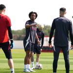 5 điểm nhấn từ buổi tập cuối của MU: Bất ngờ Zirkzee; Yoro và bài toán trung vệ