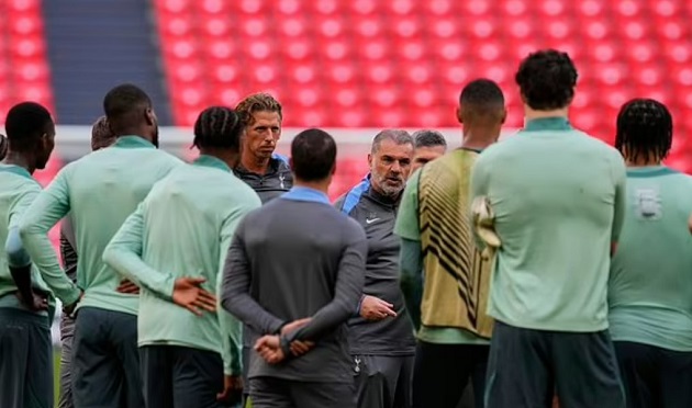 Amorim và Postecoglou tự tin giữ được ghế sau chung kết Europa League