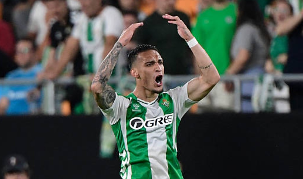 Antony sắm vai người hùng, Betis có 1 điểm trong ngày ra quân Europa League