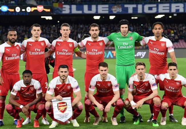 Arsenal bận nguyên “cây đỏ” khiến NHM đồng loạt nói 1 điều