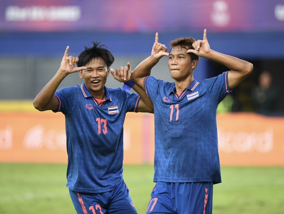 Báo Đông Nam Á: ‘U22 Thái Lan dạy cách chơi bóng cho Malaysia’