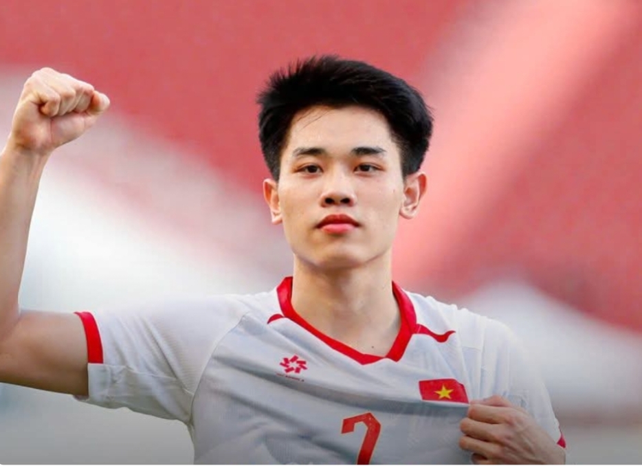 Báo Malaysia cảnh báo hàng thủ về nguy hiểm từ Đình Bắc của U22 Việt Nam