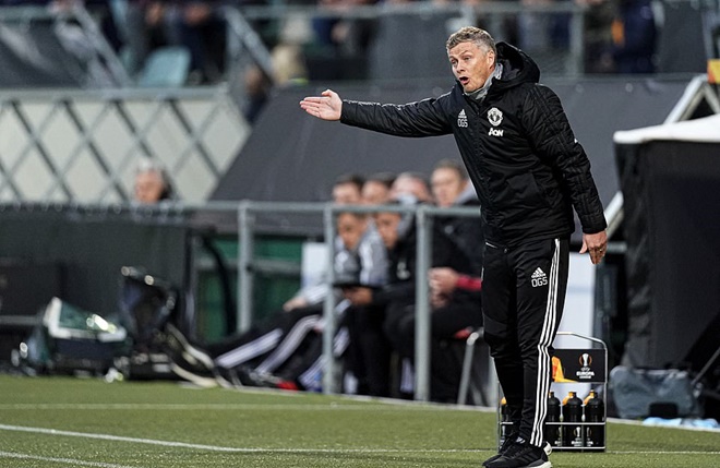 Bất ngờ! Solskjaer tuyên bố hài lòng khi Man Utd phải chia điểm
