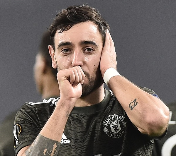 Bruno nổ cú đúp, Man Utd hủy diệt Sociedad tại Turin