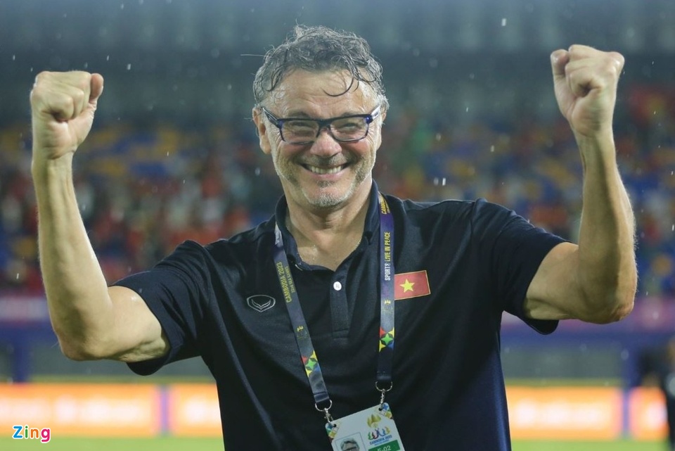 Canh bạc của HLV Troussier cùng U22 Việt Nam