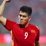 CĐV Indonesia tấn công trang cá nhân Tiến Linh