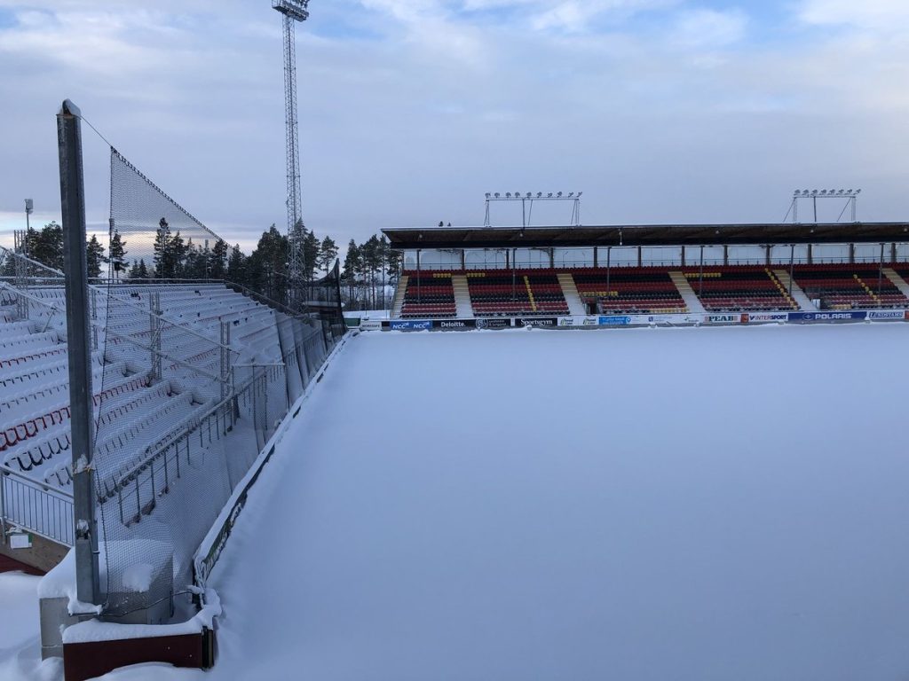 CLB tí hon ‘dọa’ Arsenal trước Europa League