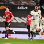 Đánh tennis với Roma, Man Utd đặt một chân vào chung kết Europa League