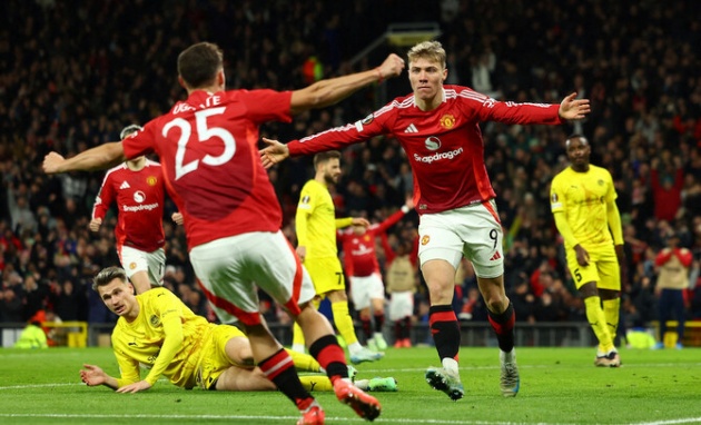 Đội hình MU đấu Lyon: Bước ngoặt 2 cái tên; Tam tấu tấn công