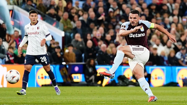 Emery giúp Aston Villa giải tỏa cơn khát chiến thắng