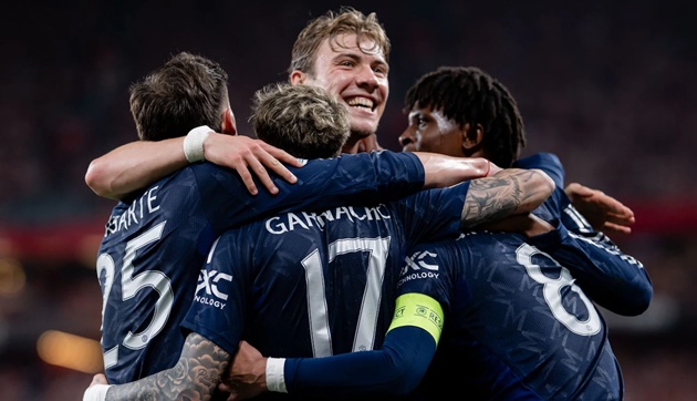 Europa League giải khuây cho Man Utd