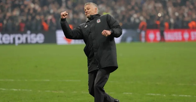 Fan Besiktas phát cuồng vì Solskjaer