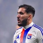 Fan Man Utd phát cuồng, đòi ký ngay sao trẻ Lyon sau pha xử lý khiến Rio Ferdinand sững sờ