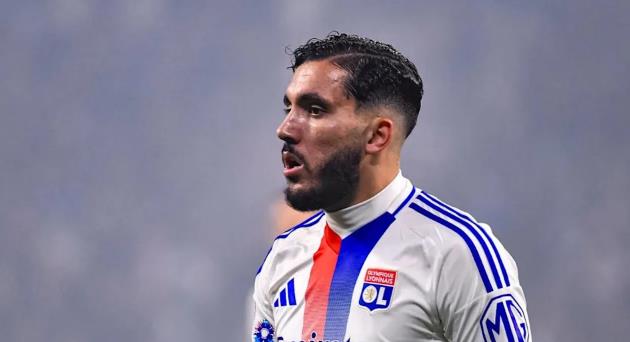 Fan Man Utd phát cuồng, đòi ký ngay sao trẻ Lyon sau pha xử lý khiến Rio Ferdinand sững sờ