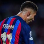 Ferran Torres chỉ cách đánh bại Man United cho Barcelona