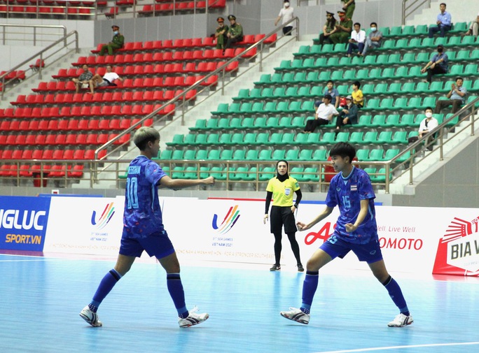 Futsal nữ Việt Nam thua sít sao Thái Lan trong trận tranh HCV SEA Games 31