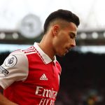 Gabriel Martinelli sút hỏng penalty, Odegaard gửi lời nhắn