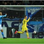 Giật gót điệu nghệ, Giroud giúp Chelsea thoát khỏi khủng hoảng sân khách