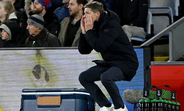 Glasner cảnh báo Palace cần khiêm tốn sau cú sốc Larnaca