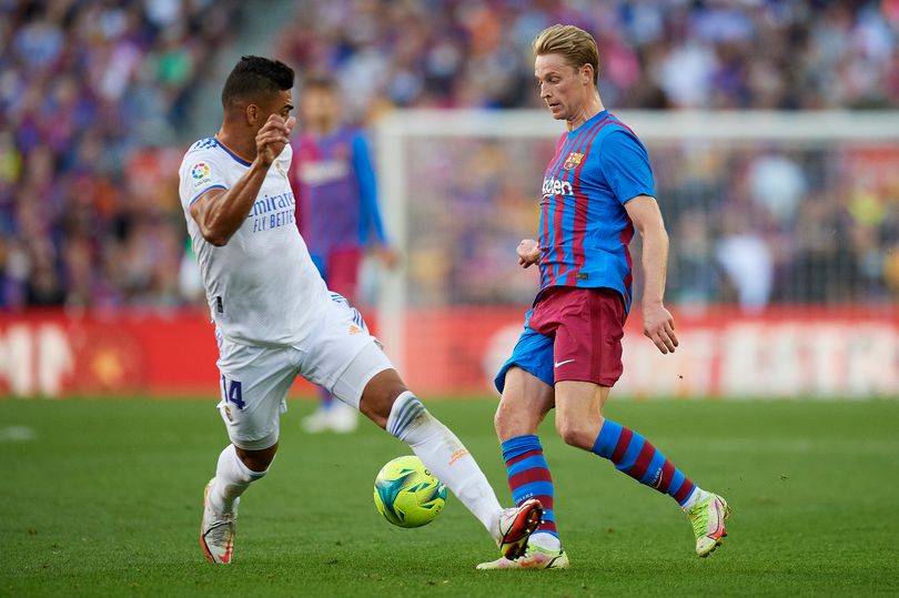 Hàng tiền vệ trong mơ của Ten Hag tại Camp Nou