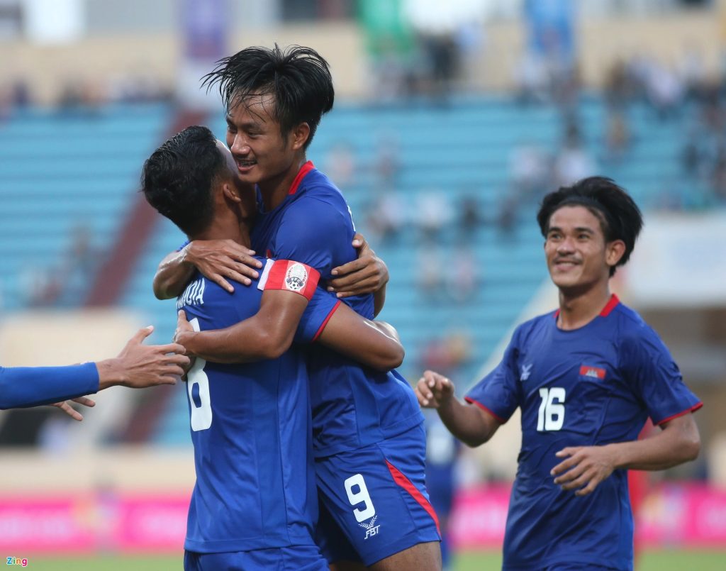 HLV Honda thất vọng dù học trò thắng 4-1