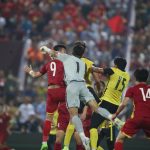 HLV Park Hang-seo nhắc nhở Tiến Linh vì cởi áo ăn mừng