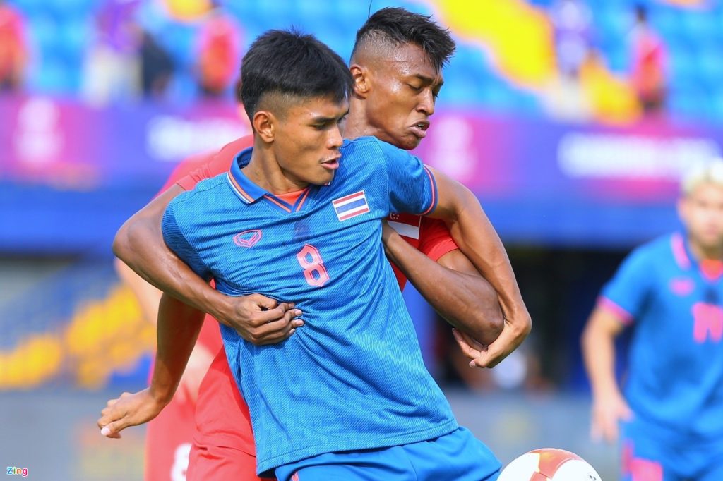 HLV Singapore: Chúng tôi sẽ khiến Việt Nam vất vả