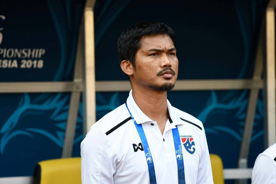 HLV U22 Thái Lan đứng lên sau thất bại trước Campuchia