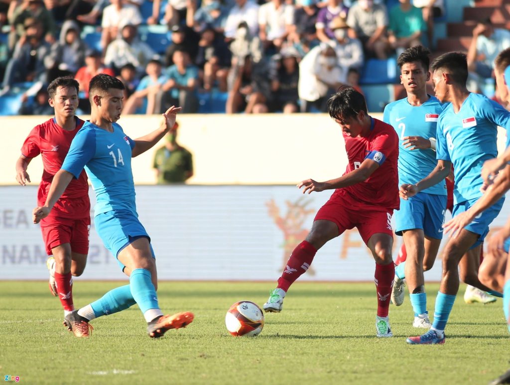 HLV U23 Campuchia chê học trò dứt điểm kém