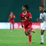 HLV U23 Indonesia ngăn học trò xô xát khi Ronaldo bị phạm lỗi