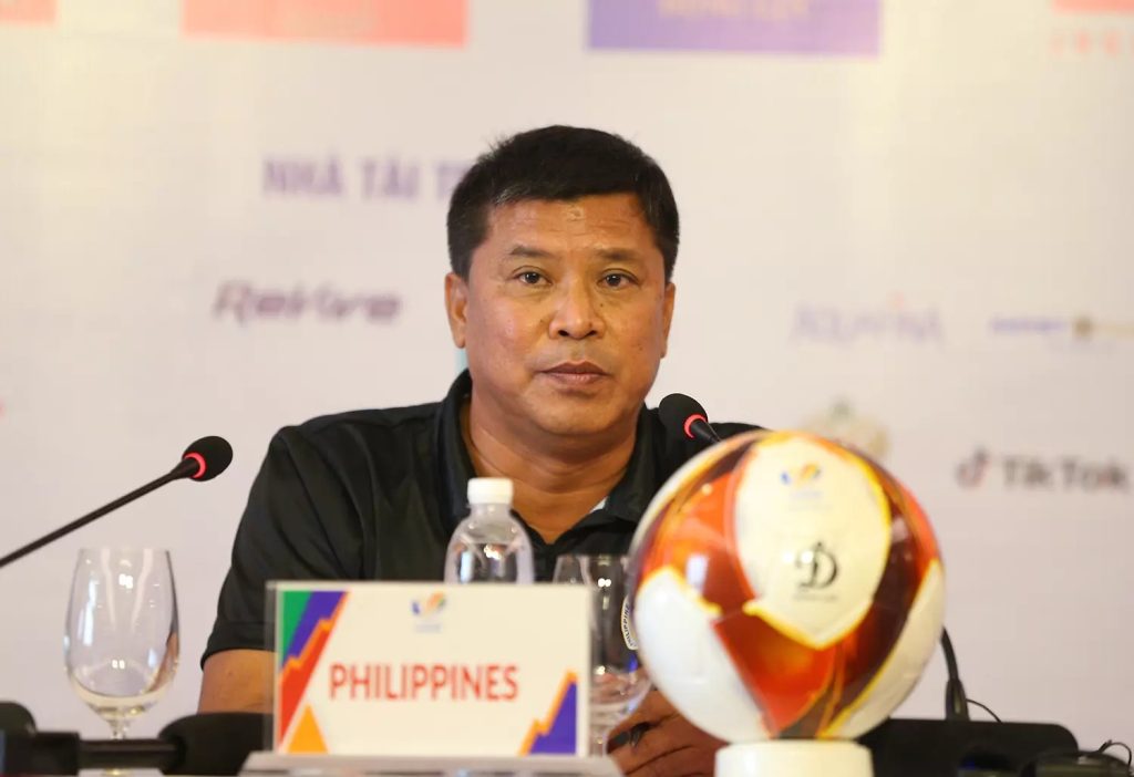 HLV U23 Philippines vui mừng trận hòa như thắng U23 Việt Nam
