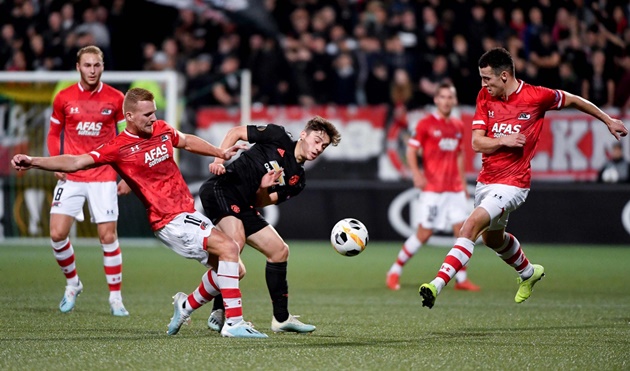 Hòa bạc nhược, Solskjaer tuyên bố Man Utd hơi “đen”