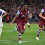 Học trò cũ Ten Hag ghi bàn như lập trình sẵn