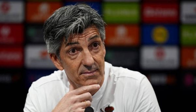 Huấn luyện viên Sociedad gửi lời thách thức M.U