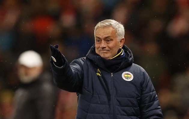 Jose Mourinho: Fenerbahce sẽ quyết định số phận của mình ở Kadıkoy