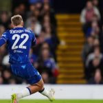 Kiernan Dewsbury-Hall: Ngôi sao ẩn mình đưa Chelsea đến Wroclaw