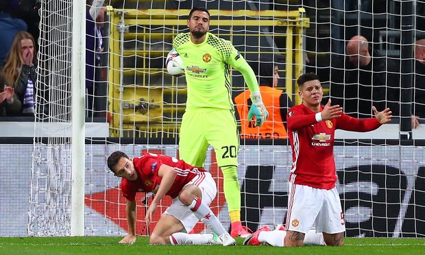 Lại hòa, Mourinho CHÊ đích danh 4 cầu thủ