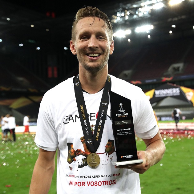 Lập cú đúp đẳng cấp, ‘bom xịt’ Ngoại hạng Anh giành MOTM chung kết Europa League