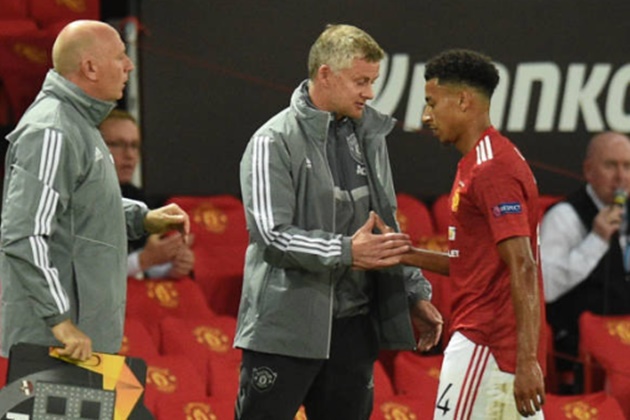 Lingard không vui khi bị thay ra, Solskjaer nói lời tâm can