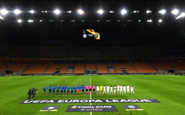 Lukaku ghi bàn hài hước, Inter Milan tiến vào vòng 16 đội Europa League