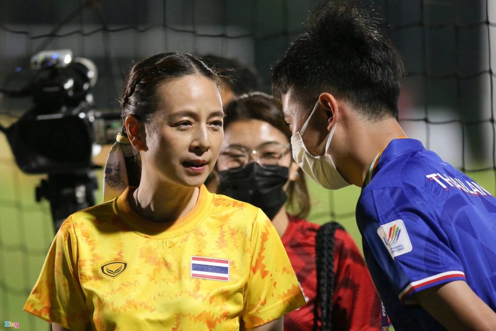 Lý giải tên Madam Pang của nữ trưởng đoàn Thái Lan